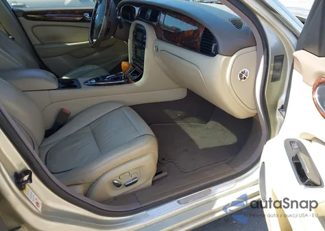 2008 Jaguar Xj Xj8 L z USA, uszkodzony, nr VIN SAJWA79B38SH20739